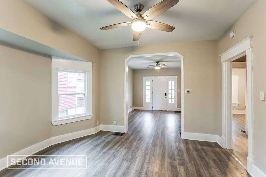 Building Photo - 741 Dearborn Ave