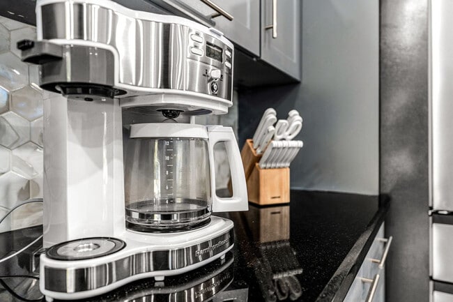 Building Photo - 1205 SW 146th Ct