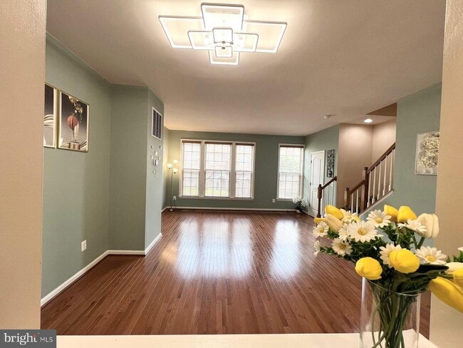 Building Photo - 1604 Sebring Ct