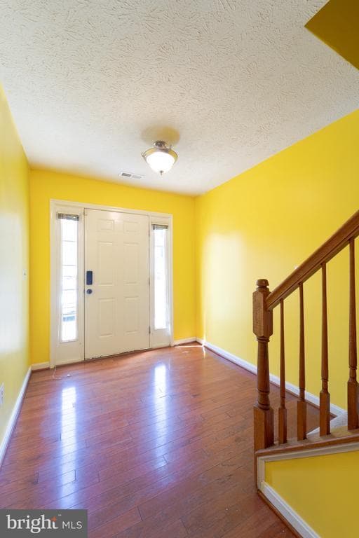 Building Photo - 104 Stingray Ct