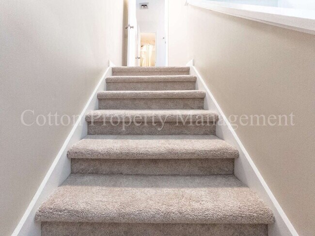 Building Photo - 202 Crooked Creek Rd