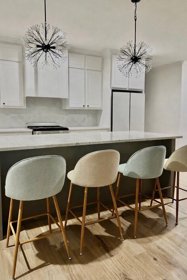 Building Photo - Custom 2023 Parade of Homes Residence