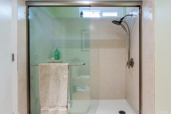 Building Photo - 5500 Paseo Del Lago W