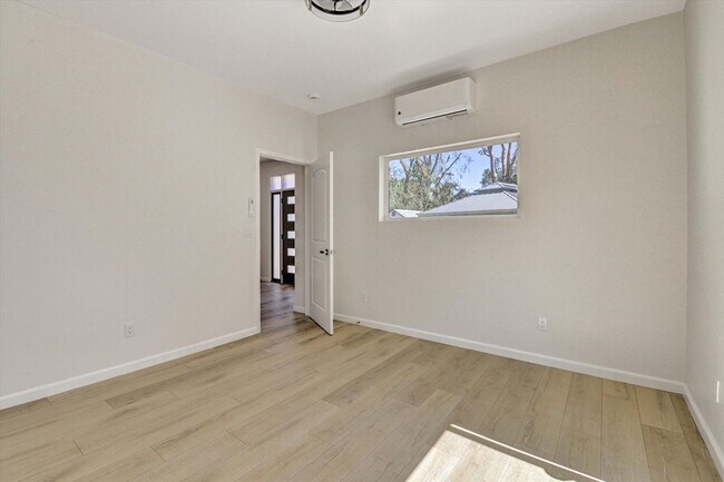 Building Photo - $3,549/mo – Brand-New 2 Bed / 2 Bath Private ADU – Agoura Hills | 800 Sq Ft