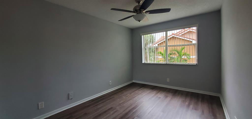 Building Photo - 9033 Wiles Rd
