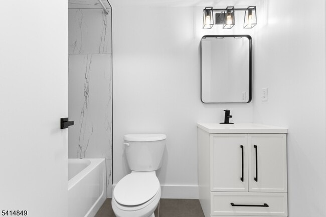 Building Photo - 37 S 7th St