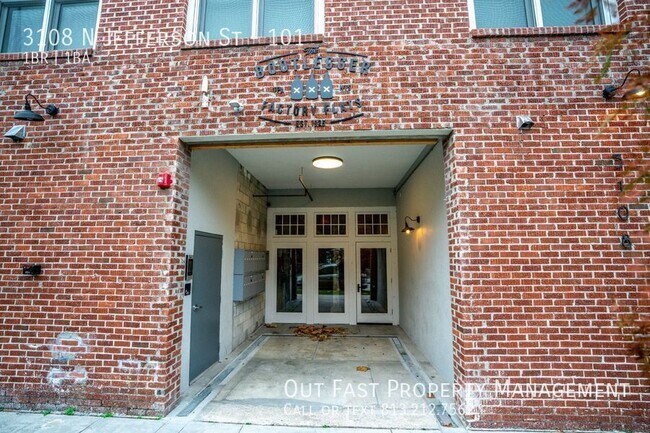Building Photo - 3108 N Jefferson St