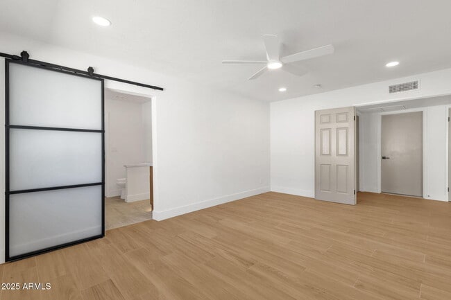 Building Photo - 14421 N 45th St