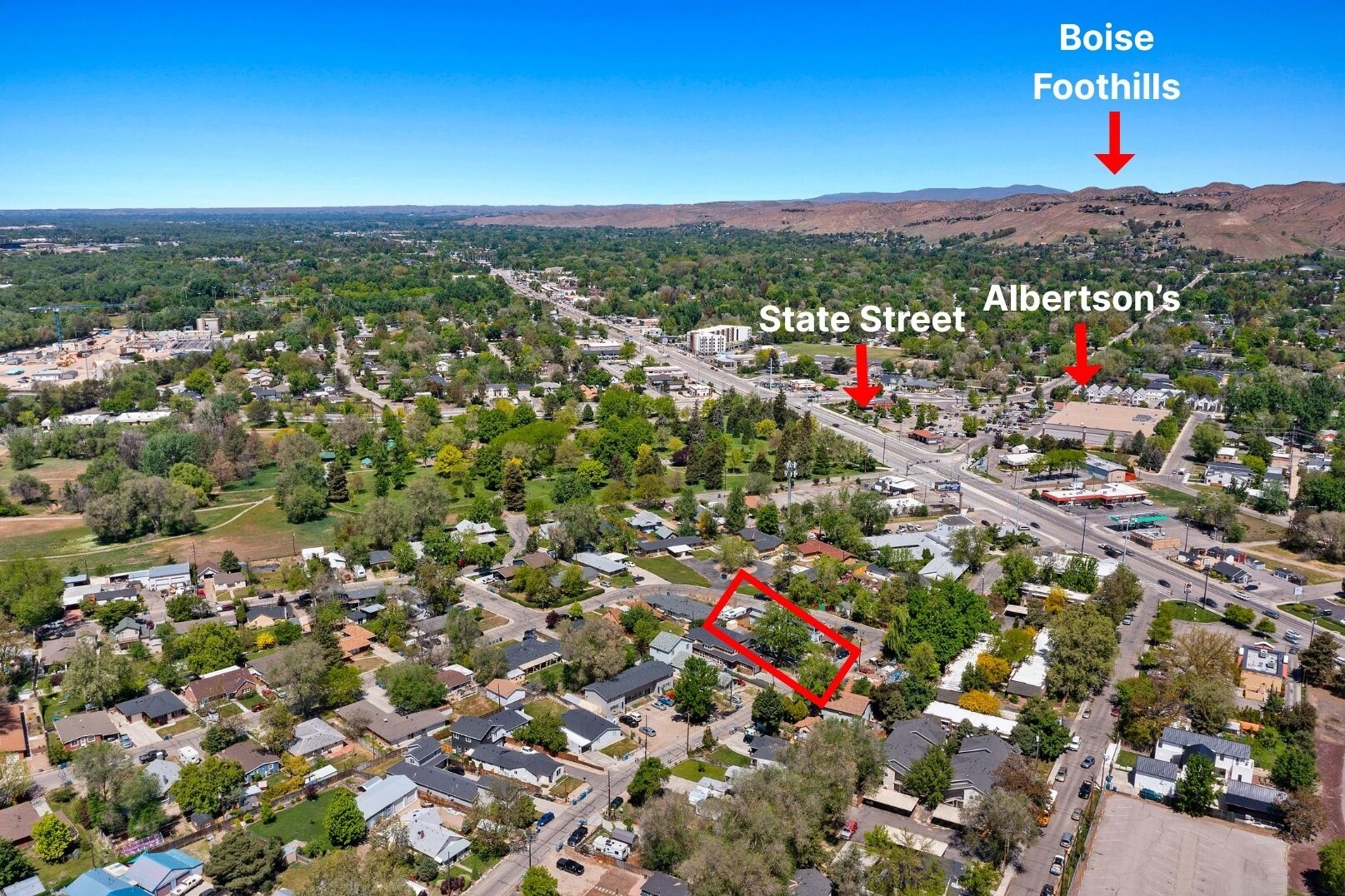 Building Photo - 1045 N Clithero Dr
