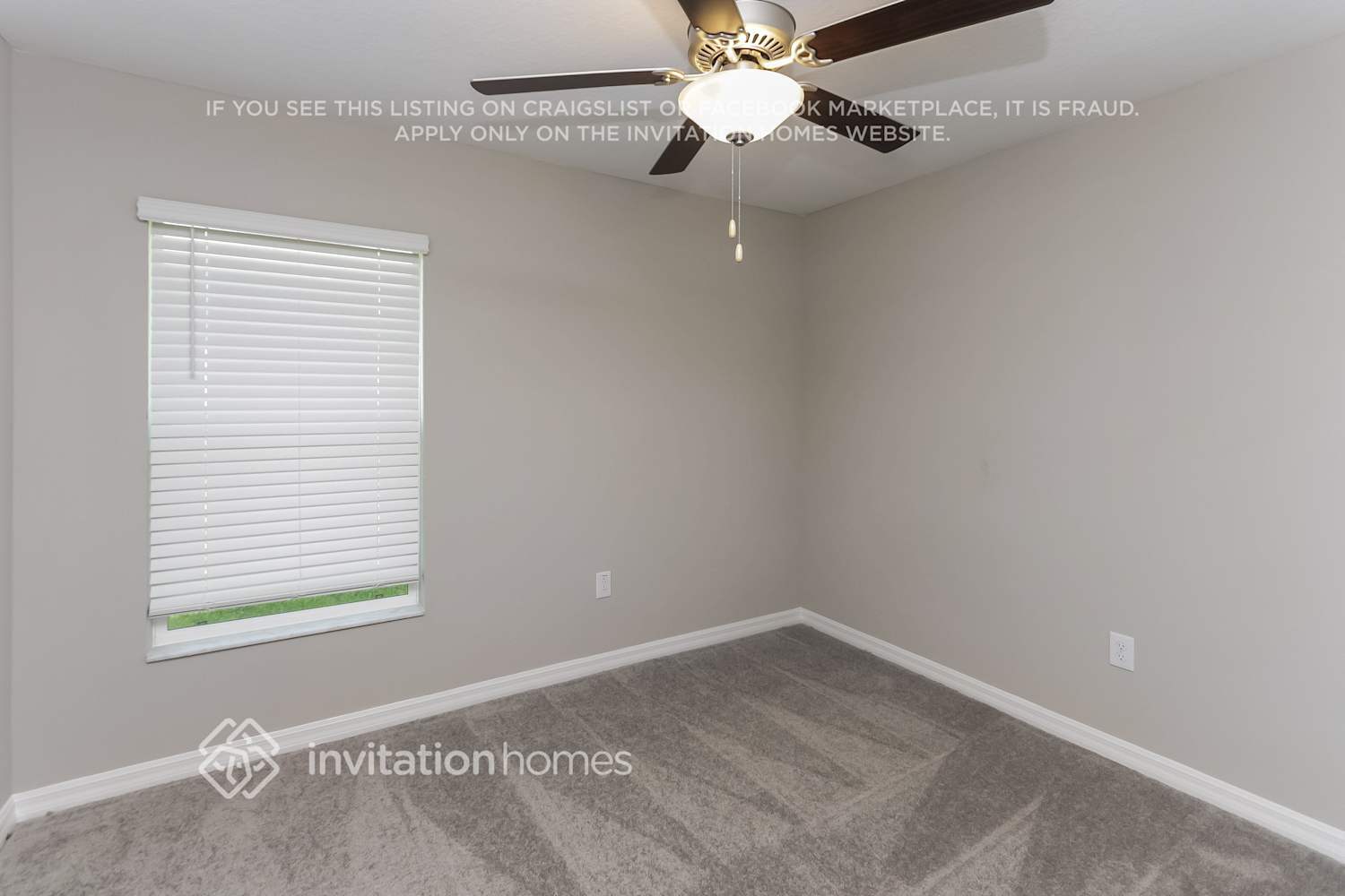 Building Photo - 8638 41st Ave E