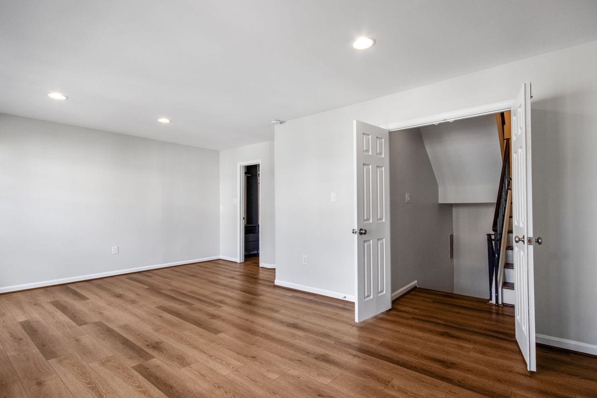 Building Photo - 14318 S Shore Ct