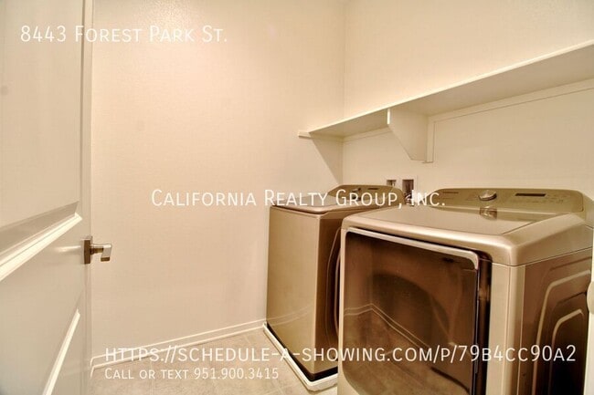 Building Photo - 8443 Forest Park St