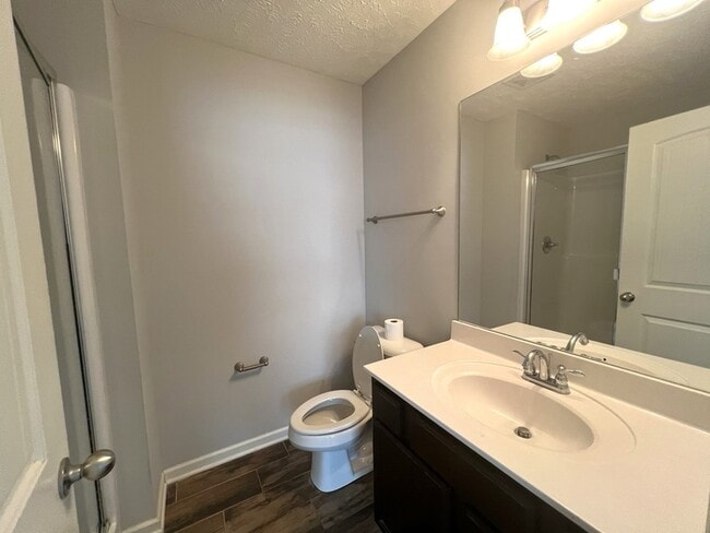 Building Photo - 813 Vigilant Dr