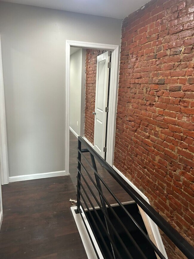 Building Photo - 1823 E Orleans St