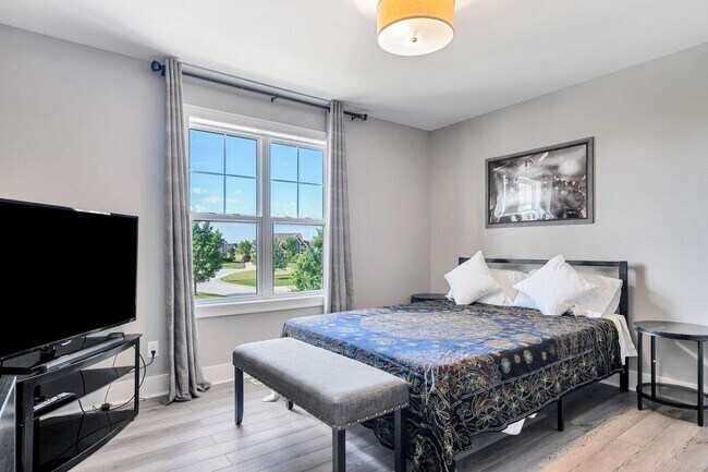 Building Photo - 3122 Mendota Ct