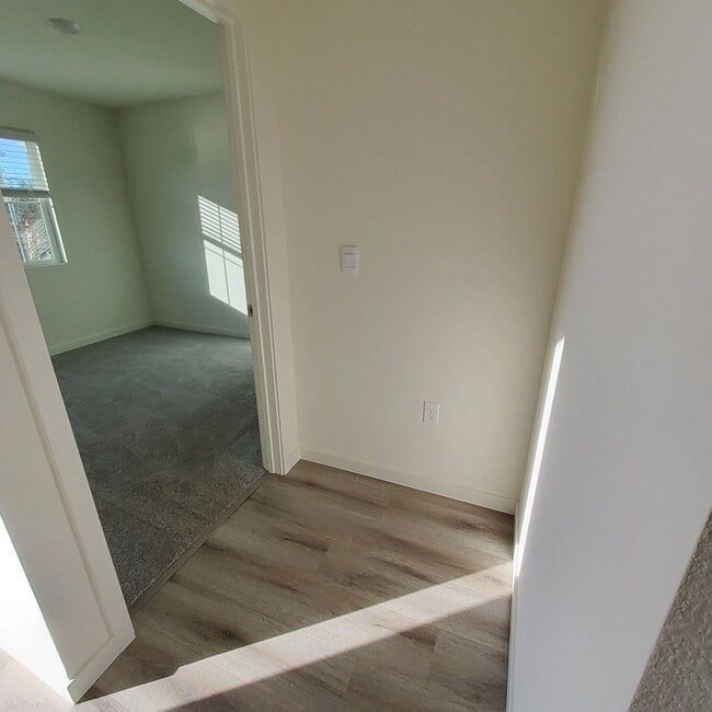 Building Photo - 2209 George Dr