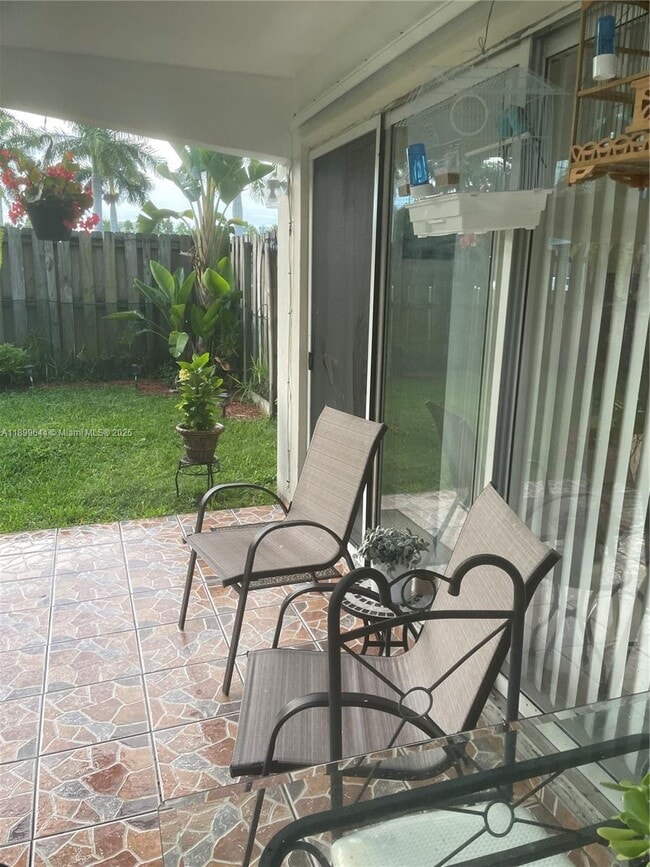 Primary Photo - 7701 SW 88th St