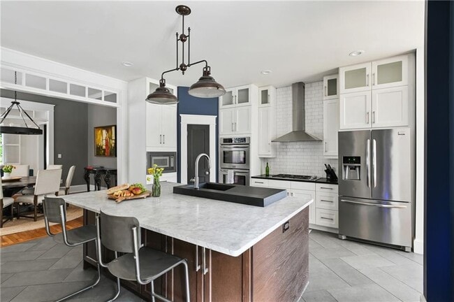 Building Photo - 635 Bonaventure Ave NE