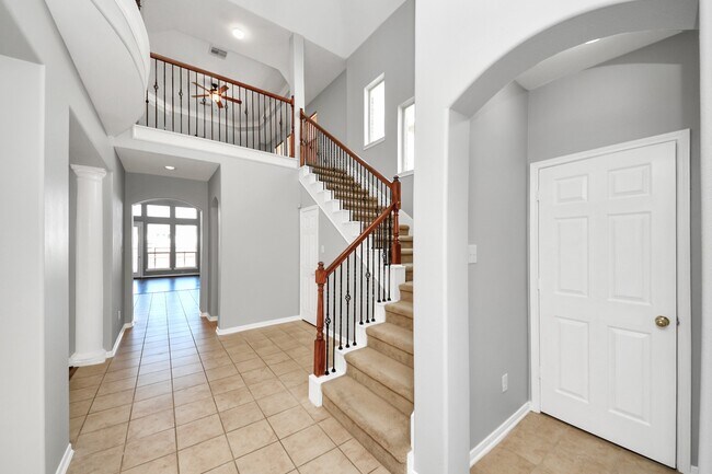 Building Photo - 26706 Bellwood Pines Dr