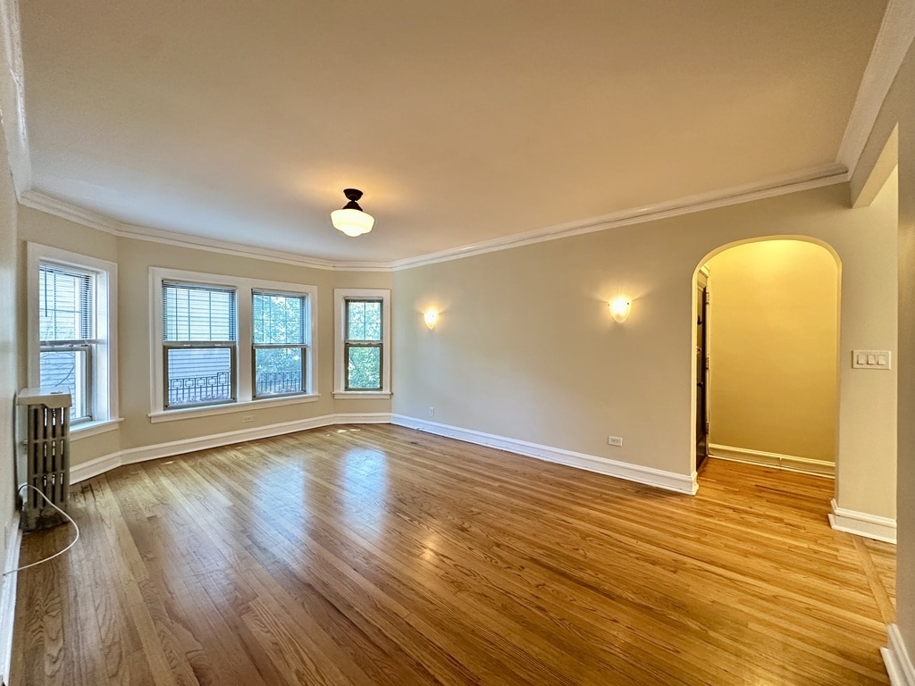 Building Photo - 912 Crain St