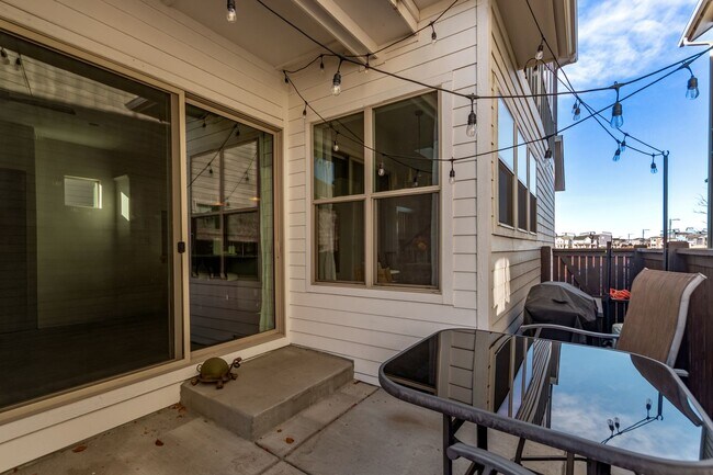 Building Photo - 4BD, 3.5BA Northfield Home with Finished Basement and 2-Car Garage