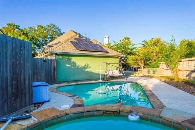 Building Photo - 5803 Song Ridge Ct