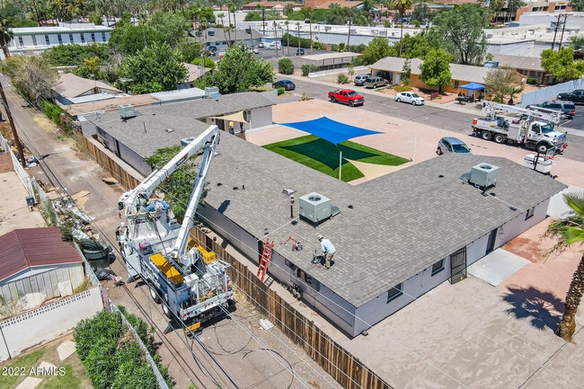 Building Photo - 37 E El Parque Dr