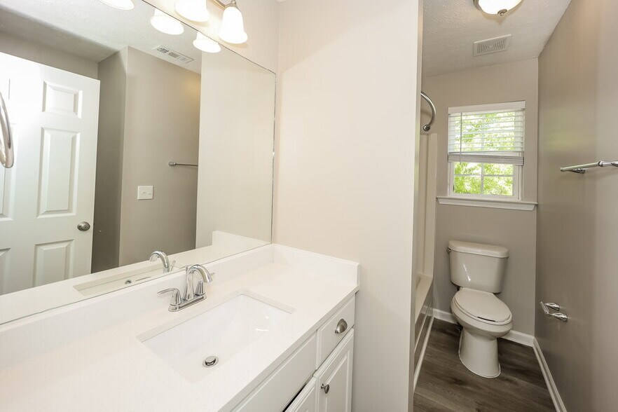 Building Photo - 44 Palladio Way