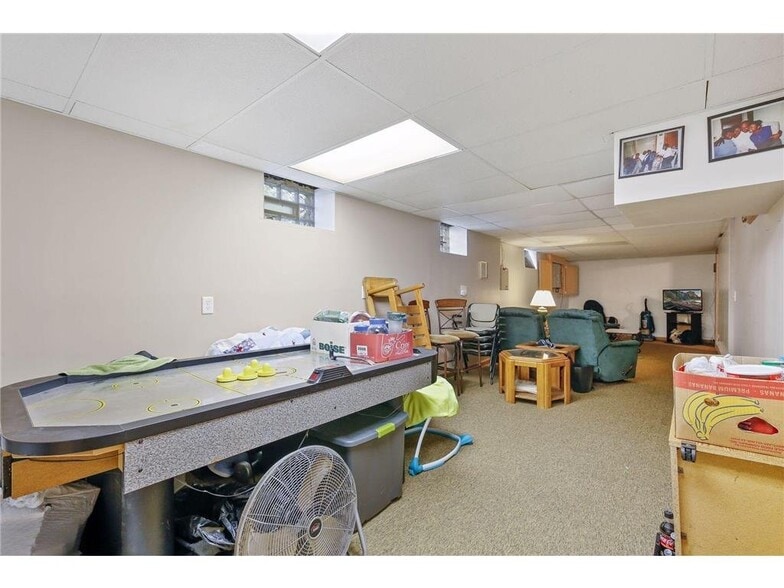 Building Photo - 3829 Lake Dr