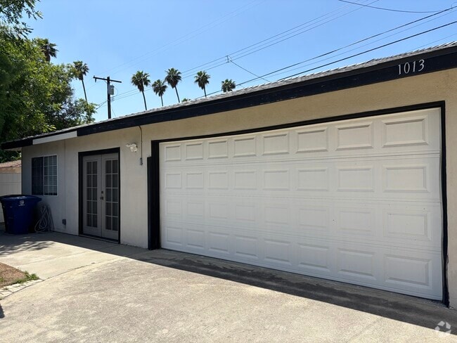 Building Photo - 1013 E Santa Anita Ave
