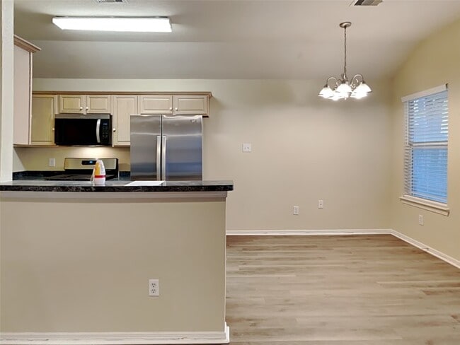 Building Photo - 270 Adobe Terrace S