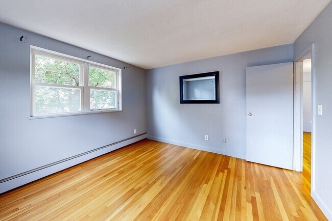 Building Photo - 1105 Lexington St