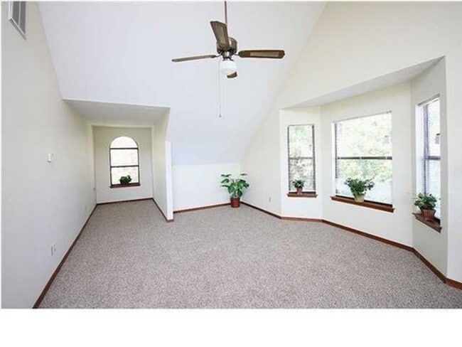 Building Photo - Waterfront Unit in Niceville