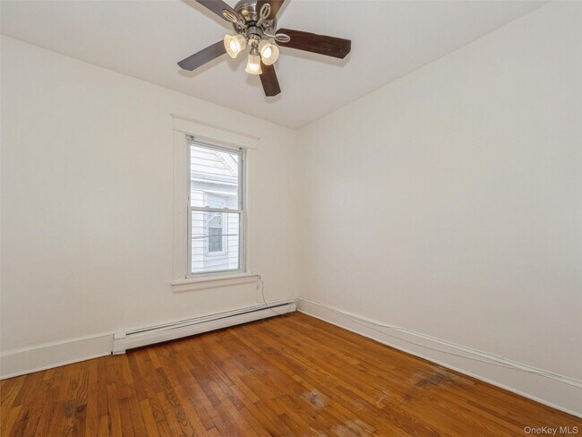 Building Photo - 236 Mansion St