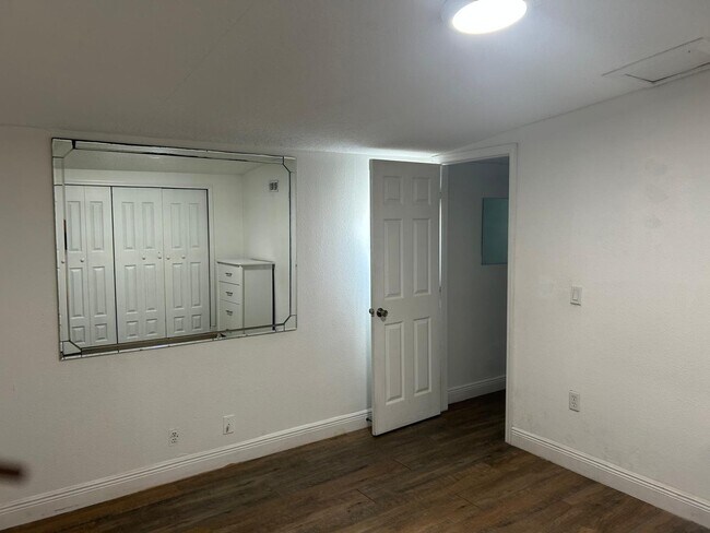 Building Photo - 4770 Naranja Way