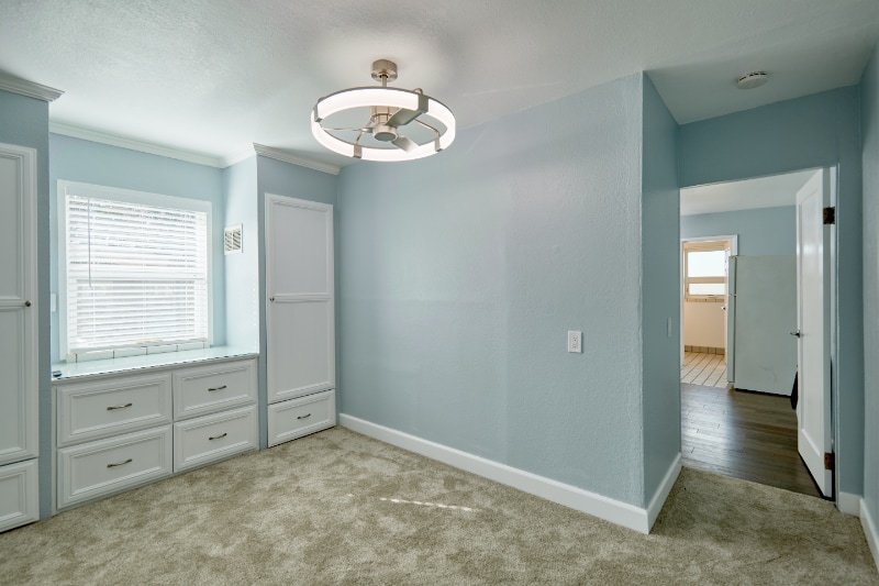 Building Photo - 781 Elm St