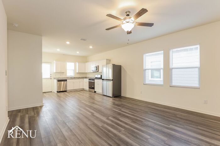 Building Photo - 5238 Dawn Break