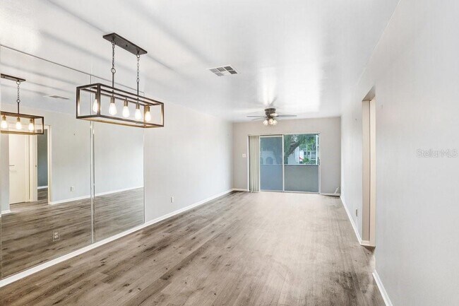 Building Photo - 4611 W Fig St