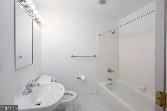 Building Photo - 14020 Jump Dr