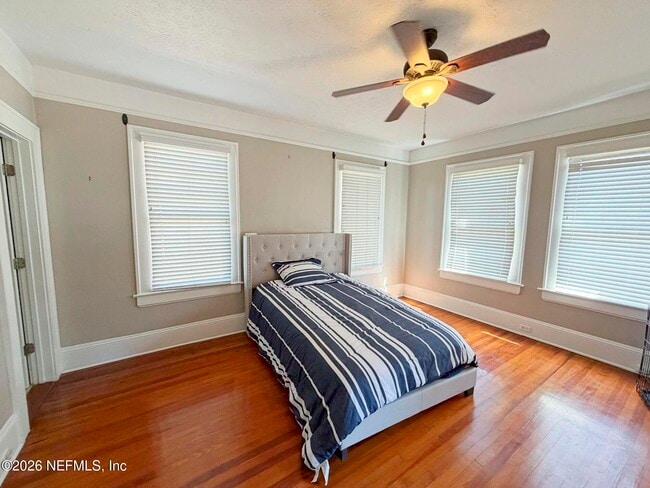 Building Photo - 3323 Park St