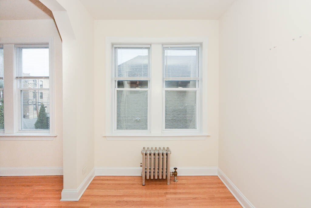 Building Photo - 2600 N Kimball Ave