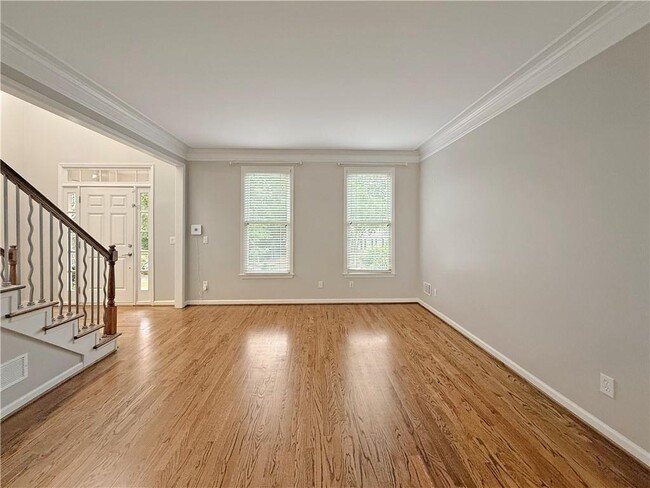 Building Photo - 5910 Westcroft Ln