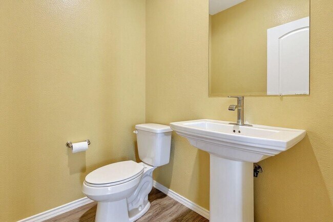 Building Photo - 24134 Breckenridge Hts Ln