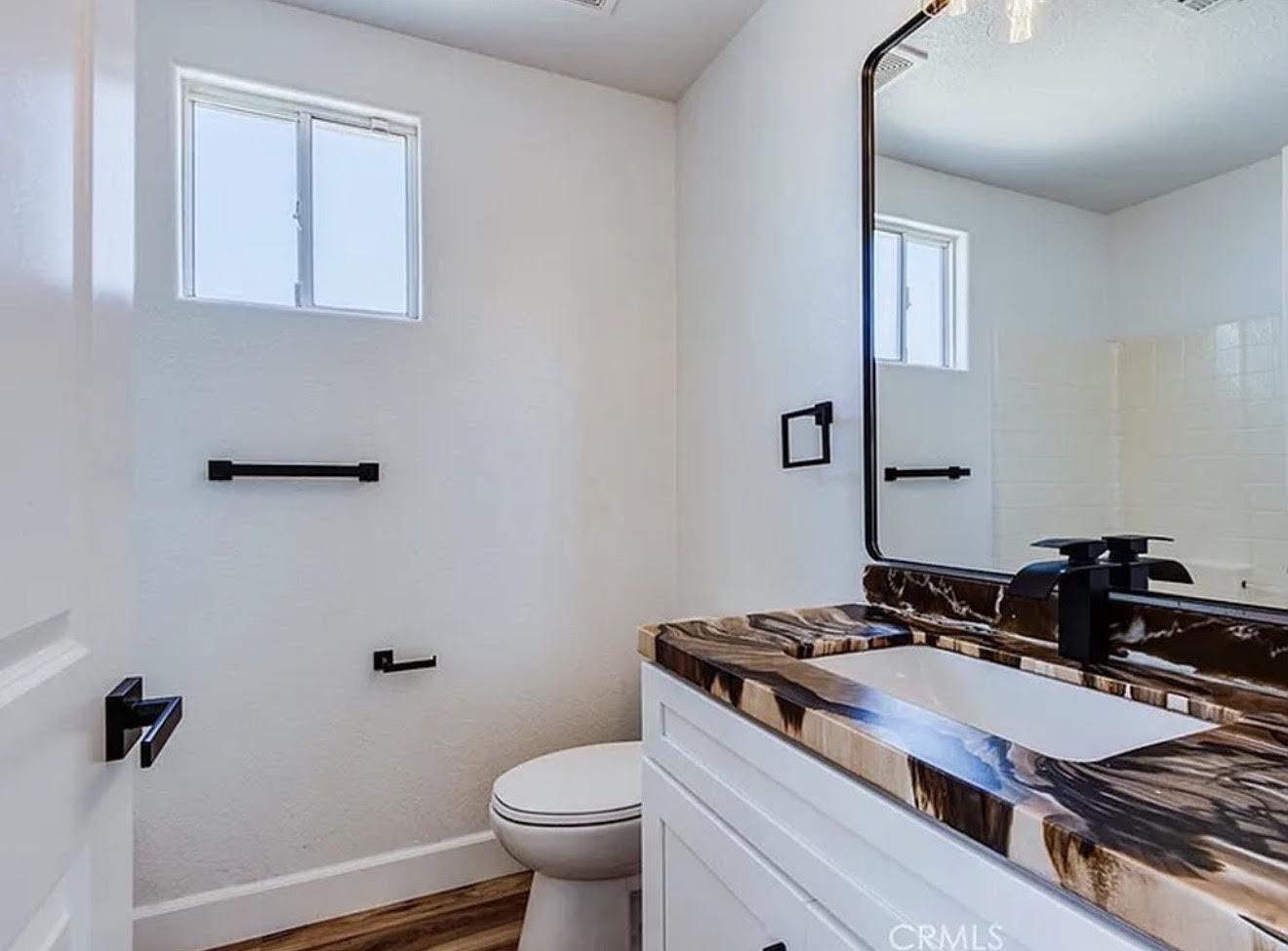 Building Photo - 6548 Quail Spring Ave