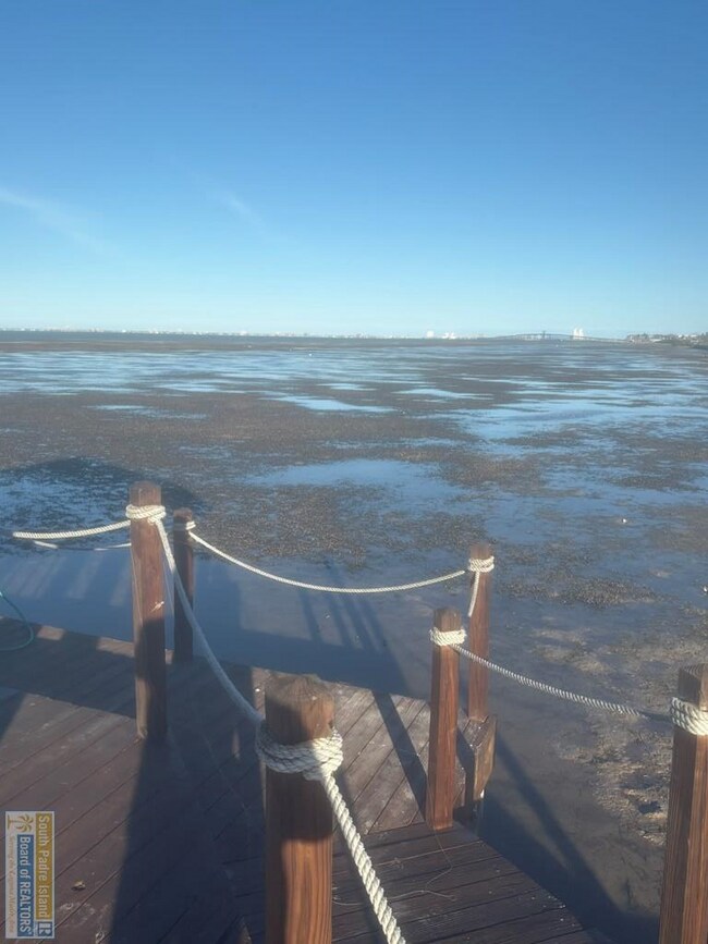 Building Photo - 123 Las Joyas Blvd