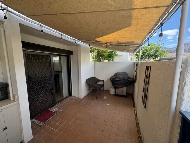Building Photo - 48728 Desert Flower Dr