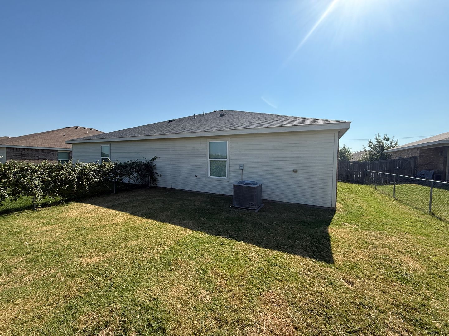 Building Photo - 4609 Waterproof Dr