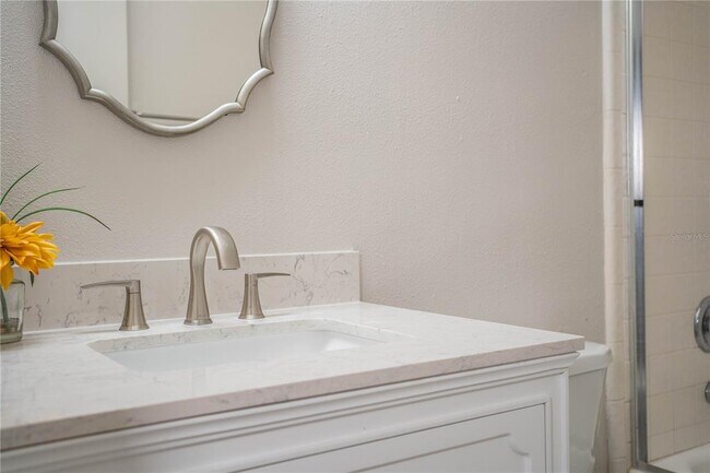 Building Photo - 4315 Creekwood Ln