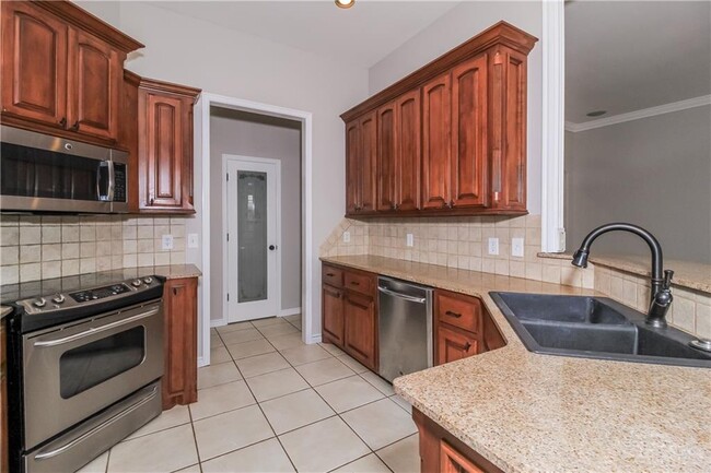 Building Photo - 1012 Kelsi Dr