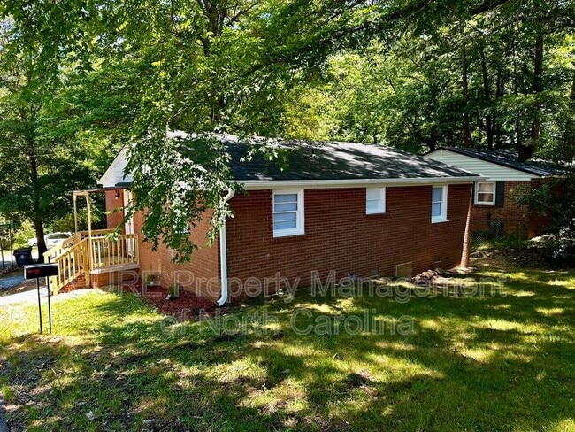 Building Photo - 221 Bookington Dr